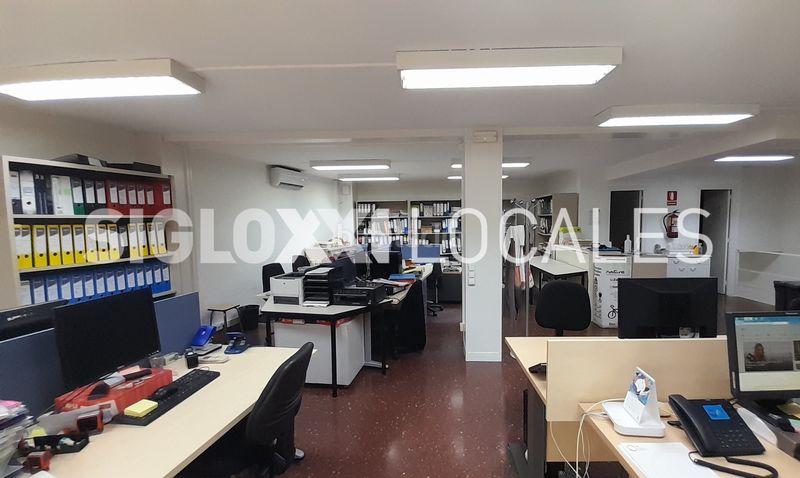 Foto ac01e497-177a-4234-b41c-960dacfbed9e. Local comercial a Sant Antoni Barcelona