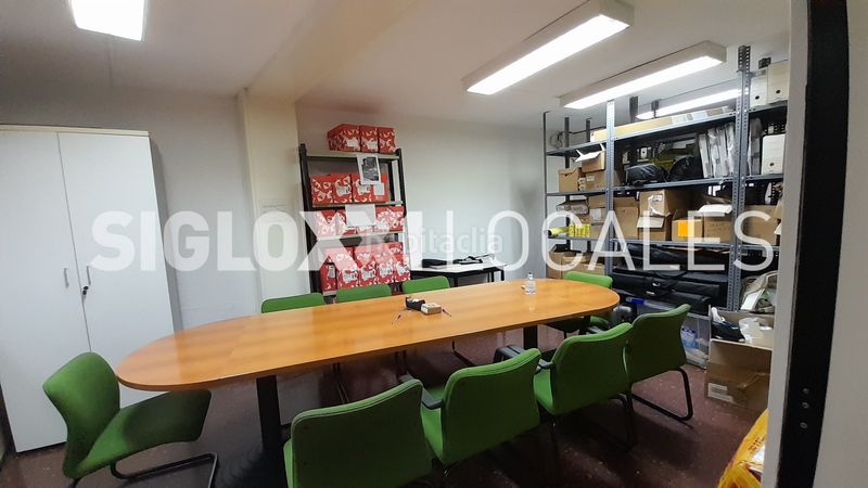 Foto bbf0db3a-c94a-4479-9de7-3398bdd81d36. Local comercial a Sant Antoni Barcelona