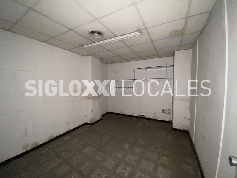 Foto 0ac04a56-e787-4c29-b79e-c7c0aecbb375. Local comercial a Centre Esplugues de Llobregat