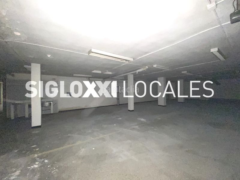 Foto b8f3bdec-8bda-4436-b120-3d124ad3ea64. Local comercial a Centre Esplugues de Llobregat