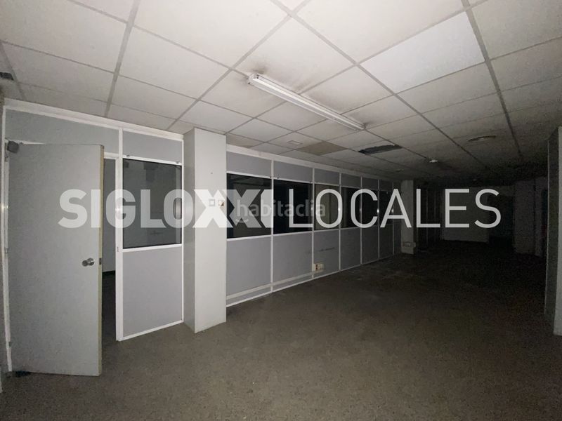 Foto bdbebf56-6470-49f1-9867-d002bdc01823. Local comercial a Centre Esplugues de Llobregat