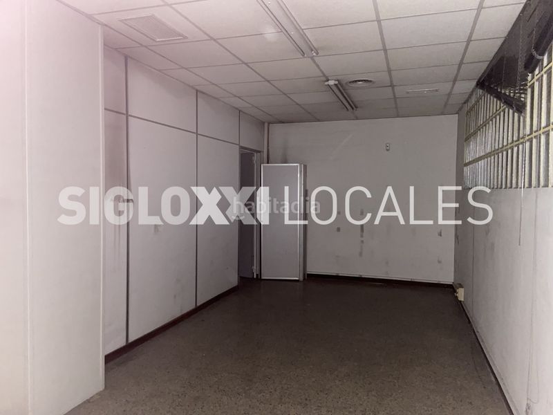 Foto f491dd5f-d7a2-4d04-8b7d-da75b019f23b. Local comercial a Centre Esplugues de Llobregat