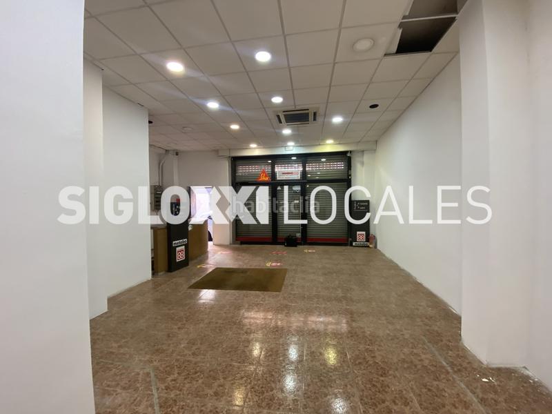 Foto 503aefd7-57bc-43b0-896a-95df454c5c88. Local comercial en Prosperitat Barcelona