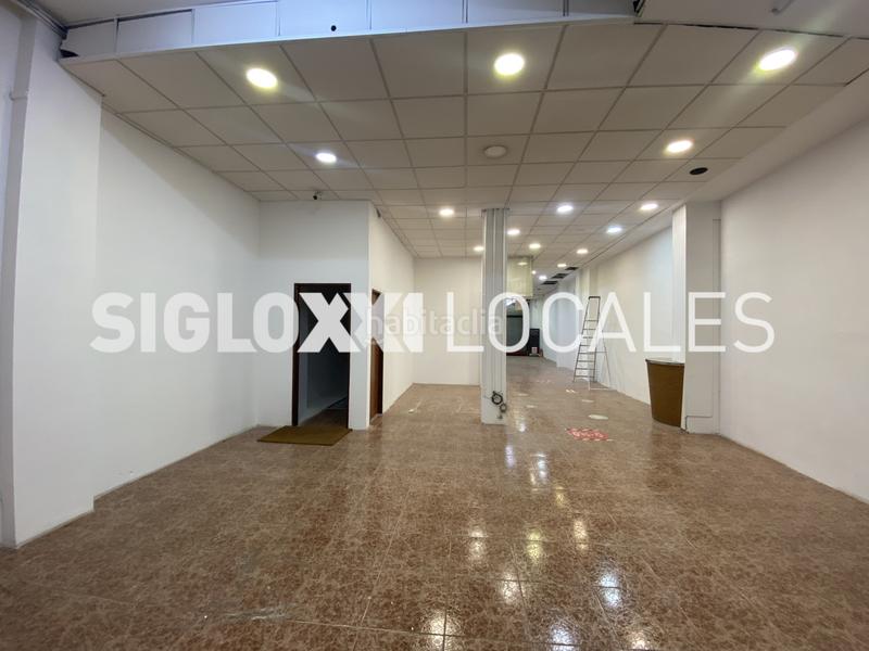 Foto 62c97b77-d7b5-4c1c-a8e9-7a9343892ff2. Local comercial en Prosperitat Barcelona