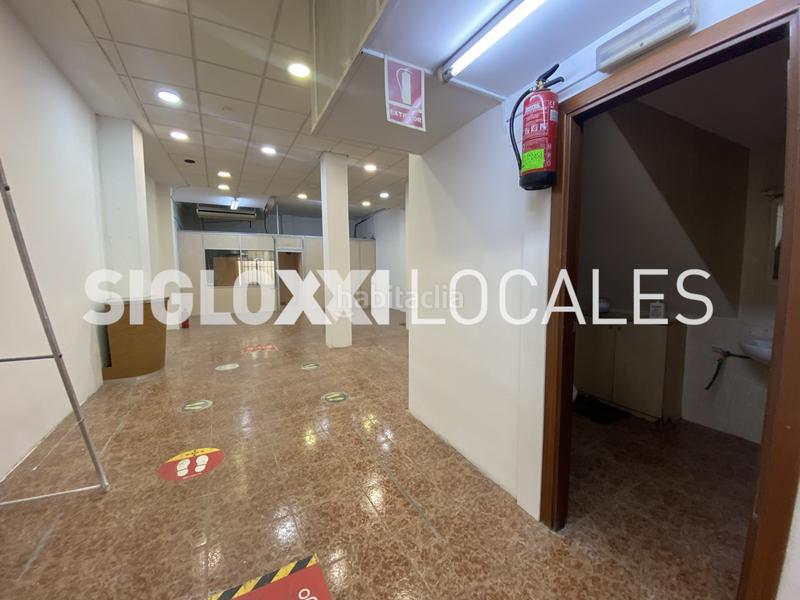 Foto 705576da-a0a3-437d-8dad-a7787ceb87db. Local comercial en Prosperitat Barcelona