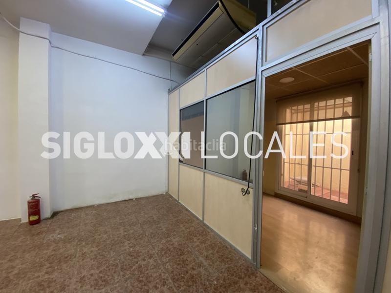 Foto ace91fd3-5c26-4345-ac7a-b3bff808deb6. Local comercial en Prosperitat Barcelona
