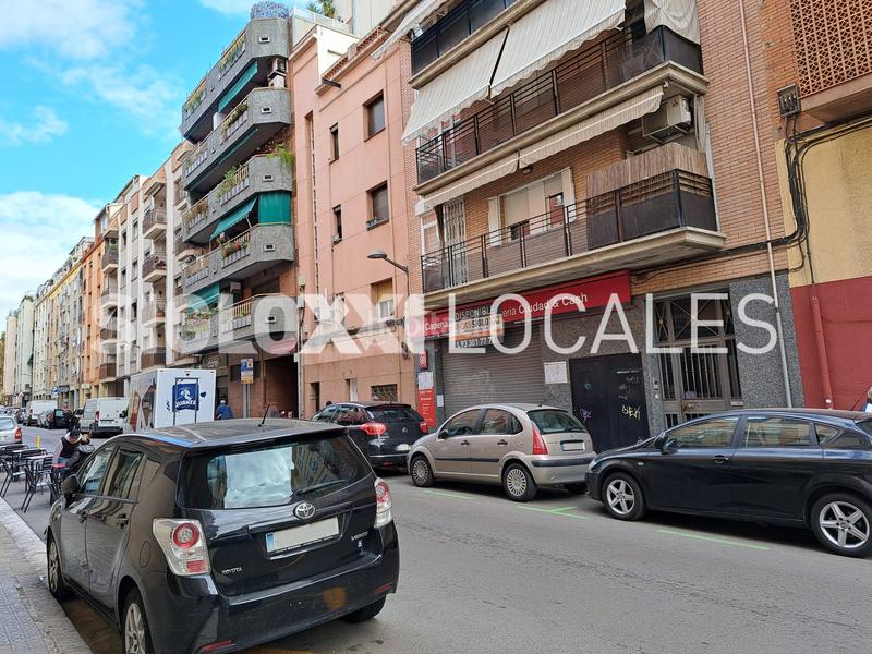 Foto e8d3315f-9792-411f-826a-e378aa2cc693. Local commercial dans Prosperitat Barcelona