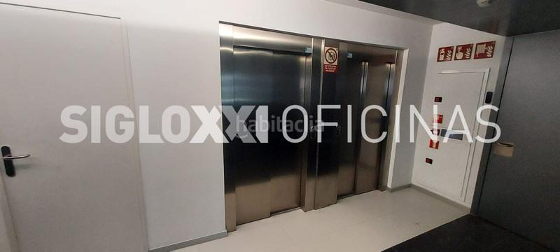 Foto e28f373b-3e17-4b76-b8c5-ca4d52fbdbae. Miete büro mit parking in El Gall Esplugues de Llobregat