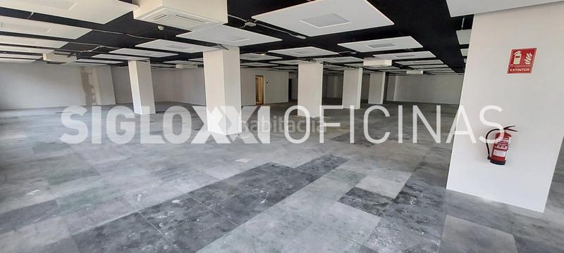 Foto 054e173b-132e-4a58-96cb-b08159e22d4a. Rent office space with parking in El Gall Esplugues de Llobregat