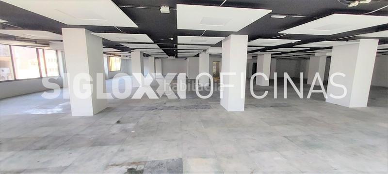 Foto 30d7c812-2edc-42ac-9449-d532072be88f. Rent office space with parking in El Gall Esplugues de Llobregat