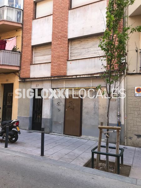 Foto c3d445fb-4249-407b-a50a-1460269cd78b. Local comercial a Prosperitat Barcelona