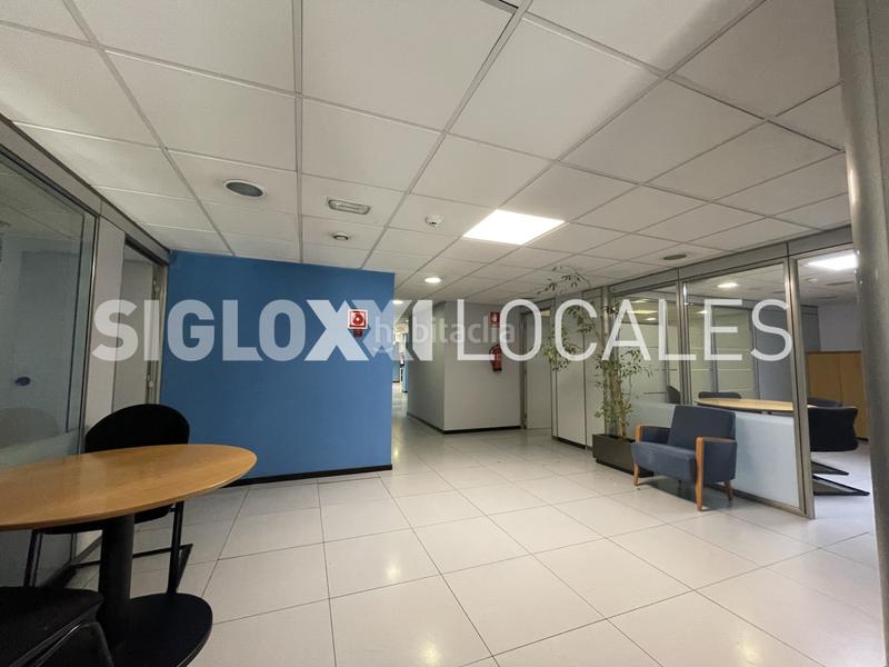 Foto c2f41db2-5cc0-49f2-9509-97a23af55e0e. Local commercial avec chauffage dans Fort Pienc Barcelona