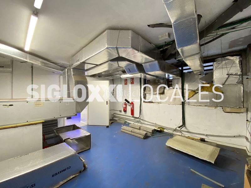 Foto 843ec1ed-4592-456e-b389-1ccddf1eff55. Lloguer local comercial a Sagrada Família Barcelona