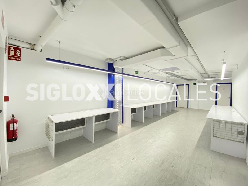 Foto 92319fe3-bc83-44c1-810e-029295d472c7. Location local commercial dans Sagrada Família Barcelona