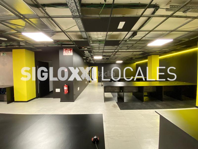 Foto 0429279b-4a12-4246-be66-dbaa02528668. Affitto locale commerciale in Sagrada Família Barcelona