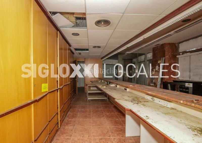 Foto 222b3dd3-8a91-4cee-8e40-a42f96a73e3f. Rent business premise in El Clot Barcelona