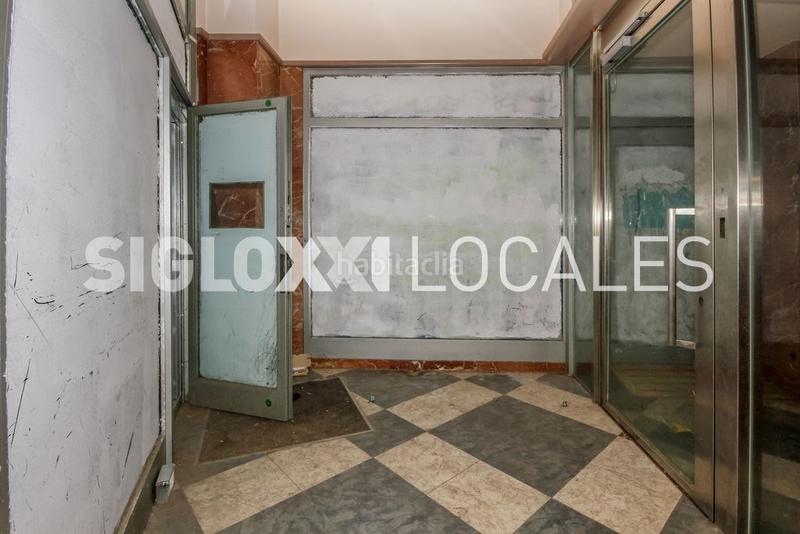 Foto 638976b6-9f51-4b6c-900c-f80d27743990. Rent business premise in El Clot Barcelona