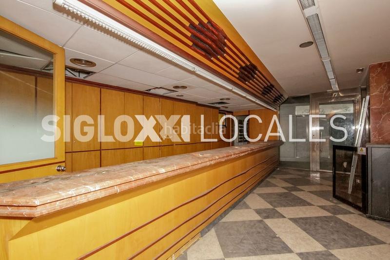 Foto 6de42869-ef32-4ad8-abc9-a5998210d8e9. Rent business premise in El Clot Barcelona