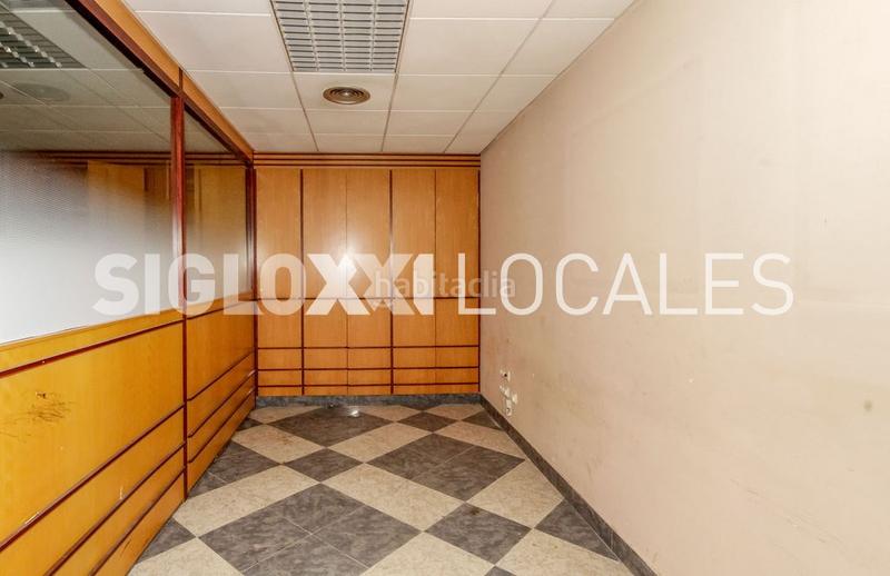 Foto 7f739a51-240d-4310-b718-44eeab6940f1. Rent business premise in El Clot Barcelona