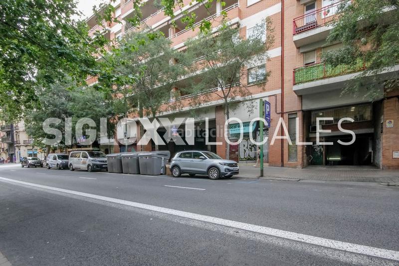 Foto a40c3962-6b9e-46f0-8c4e-3ffd62005e60. Rent business premise in El Clot Barcelona