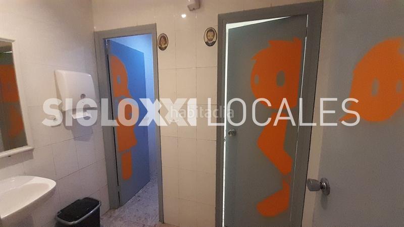 Foto 2c7757a7-b534-4d51-8c51-f435acf0b6a8. Traspaso local comercial en Vila de Gràcia Barcelona