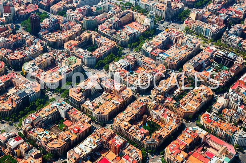 Foto 2e6c2519-f8fa-4e58-8aba-b9c4668f5417. Local comercial a Sants Barcelona