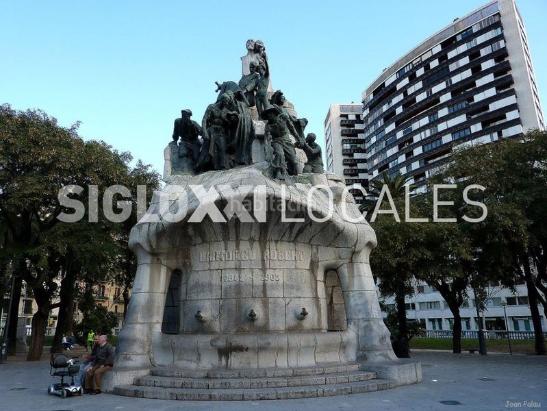 Foto ea5cb201-4997-48bf-a69c-ef92dc980c8c. Local comercial a Sants Barcelona
