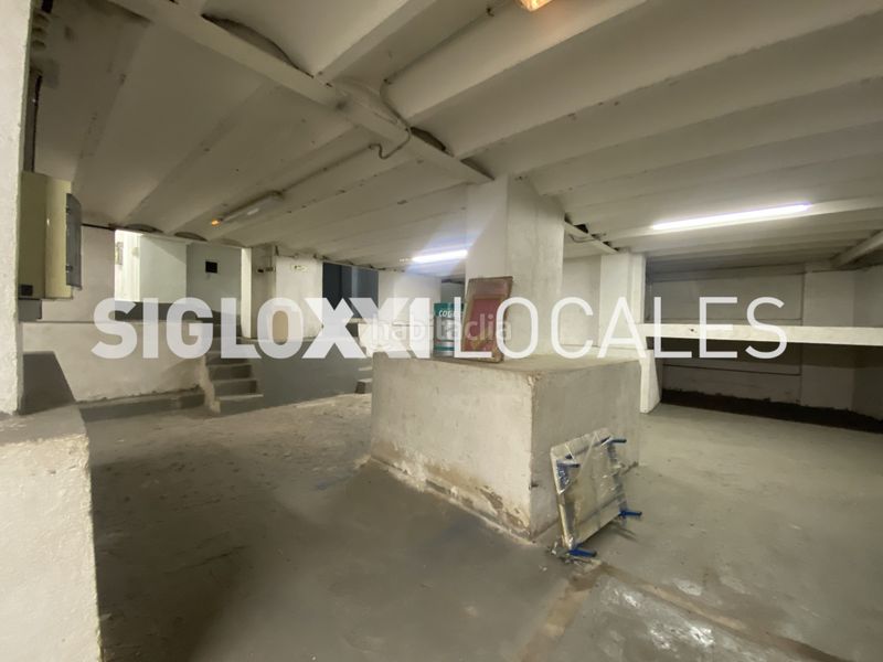 Foto b6e98f26-8c3d-4c9e-b522-3e63acb82ccd. Local comercial a Carmel Barcelona