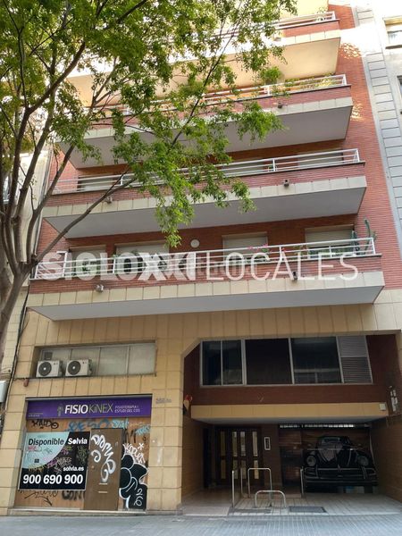 Foto 3fb4378d-a77b-4690-a472-40f1691ef659. Local comercial a El Camp d´en Grassot i Gràcia Nova Barcelona
