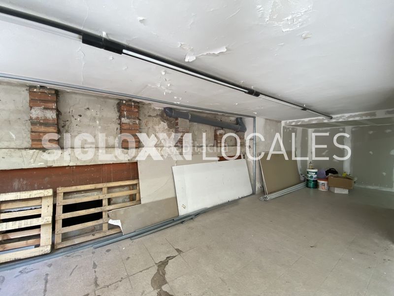 Foto 4c17d853-51ad-4ea8-b429-c612f53023a8. Local comercial a Porta Barcelona