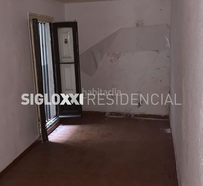 Foto dc7b0a5e-da00-4b26-a1f9-b1ed96bfac18. Local comercial a Gòtic Barcelona