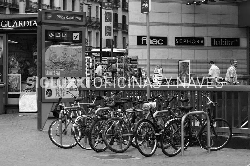 Foto d1dadaa3-4a70-489f-8f03-3f181eb55b91. Rent office space with heating parking in Dreta de l´Eixample Barcelona