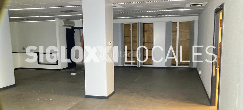 Foto 05d02dee-cca8-4b12-8de1-e913c61ecbbc. Local comercial en La Nova Esquerra de l´Eixample Barcelona