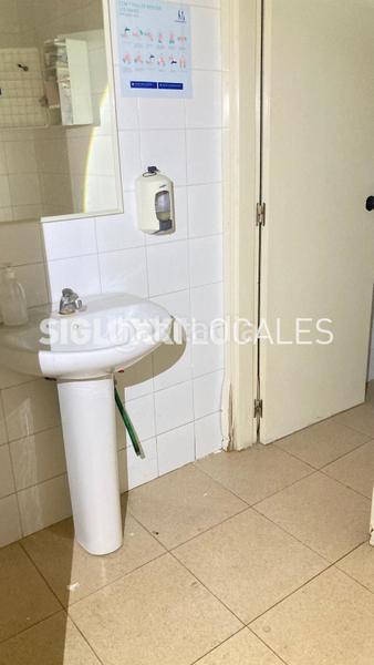 Foto d27f0866-8fcf-43f6-beab-2b57d490061a. Local comercial en La Nova Esquerra de l´Eixample Barcelona