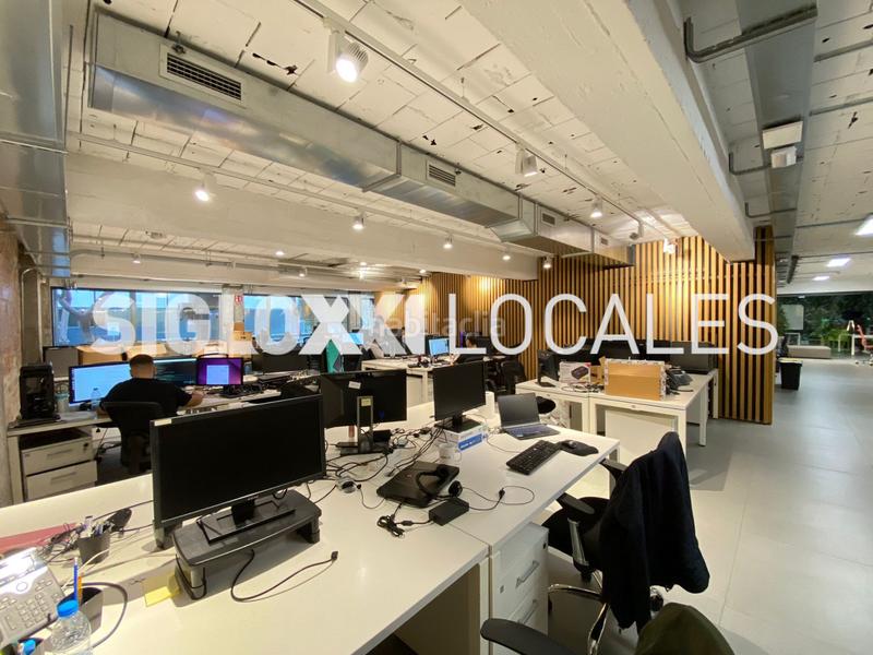 Foto e04209c8-6b33-42e8-8d8a-8c5a3c6701d9. Oficina en Barri de les Corts Barcelona