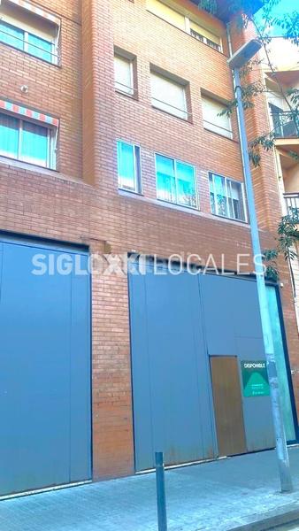 Foto 504c1723-7c61-4f30-aac4-9affc20bd27d. Rent business premise in Verdum Barcelona