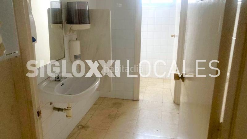 Foto 6050d871-39dc-4119-bce6-589d6dab6cd6. Lloguer local comercial a Verdum Barcelona