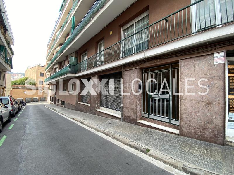 Foto 8723b1d7-39bb-4089-8b1a-ab53db4e48a7. Local comercial en Horta Barcelona