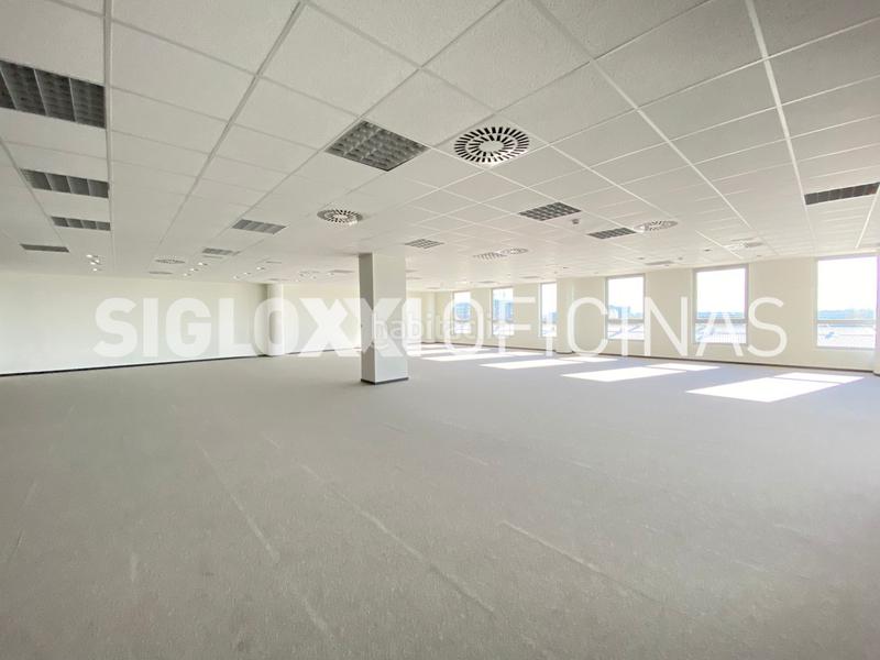 Foto 0a6b9872-7f7c-43d5-a180-415e73b61fb5. Location bureau dans La Marina del Prat Vermell Barcelona