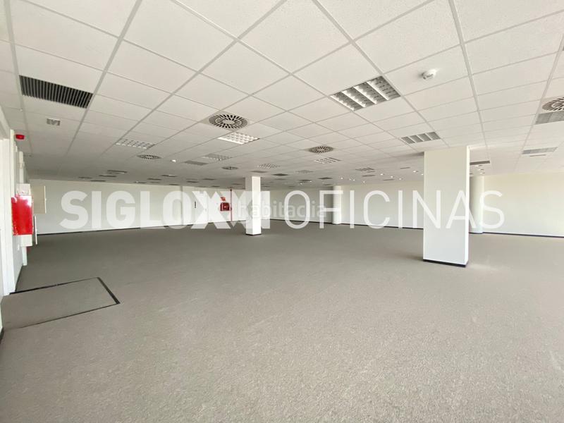 Foto 12fa9b6a-1f78-4b02-8675-937e6b86d2b8. Location bureau dans La Marina del Prat Vermell Barcelona