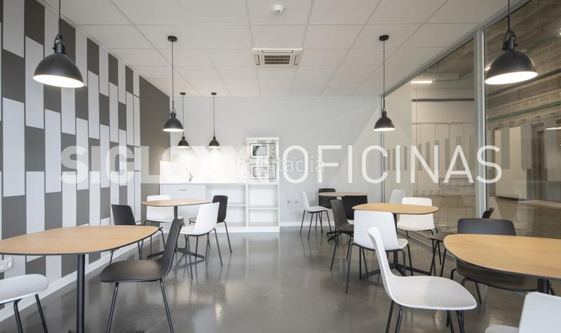 Foto e860bdfe-3408-4715-8665-43ddb0935b93. Miete büro in La Marina del Prat Vermell Barcelona