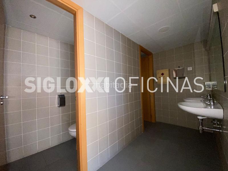 Foto a8a25cea-2610-4e70-9c35-583a09affbca. Miete büro in La Marina del Prat Vermell Barcelona