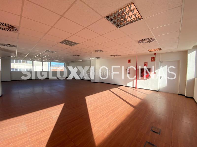 Foto afc6050a-2b96-469e-939a-2b4af104ccf1. Miete büro in La Marina del Prat Vermell Barcelona