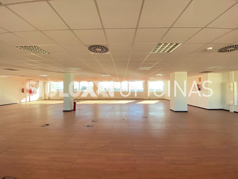 Foto 5e53f28d-1b54-4aef-928f-6de6ef93893b. Affitto ufficio in La Marina del Prat Vermell Barcelona