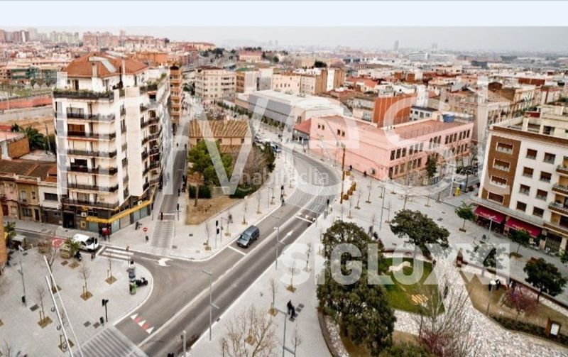 Foto c6ac0b63-5132-45a9-9cf2-536dc5f2a5de. Office space with parking in Zona Industrial Prat de Llobregat (El)