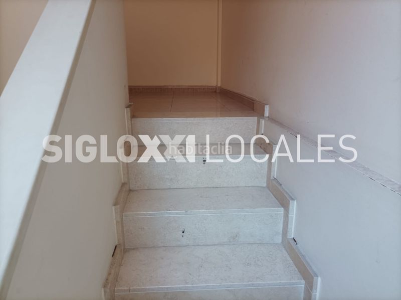 Foto c72a1f95-3004-4329-ada6-f05702e806b8. Local comercial a Dreta de l´Eixample Barcelona