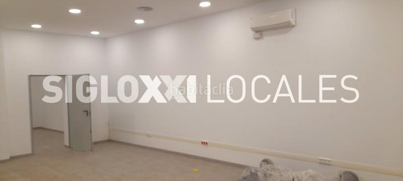 Foto dffb7161-b2df-4400-a60b-ba7b3e6bb4f4. Local comercial en Sant Antoni Barcelona
