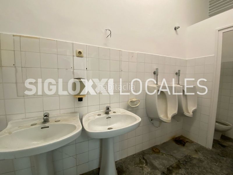 Foto 34707e9d-87eb-4f41-a493-a6871fb539ca. Local comercial a Sant Antoni Barcelona