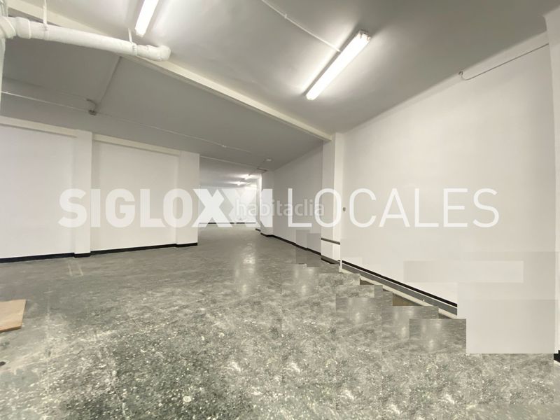 Foto 40fd7b37-9f49-4045-beef-dd6a4d674a38. Local comercial a Sant Antoni Barcelona