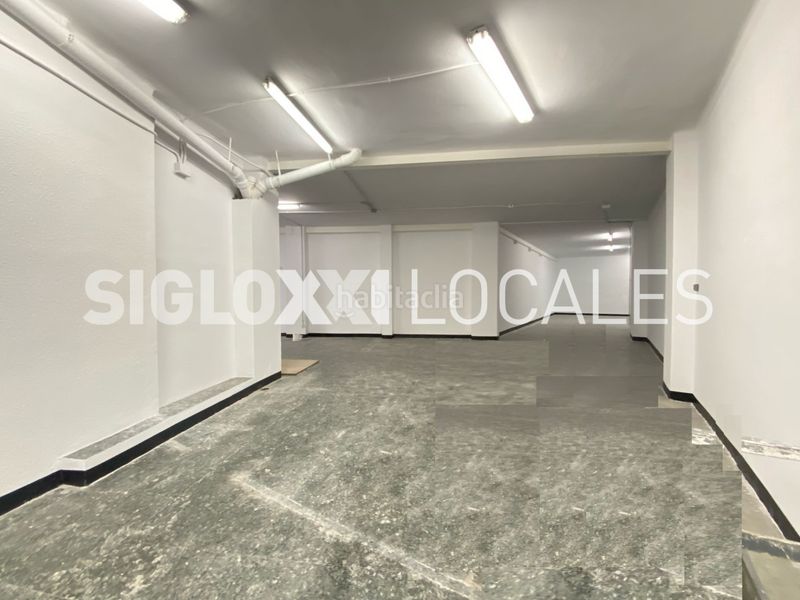 Foto 4236dc40-0343-432c-992e-8735d0320ea4. Local comercial a Sant Antoni Barcelona